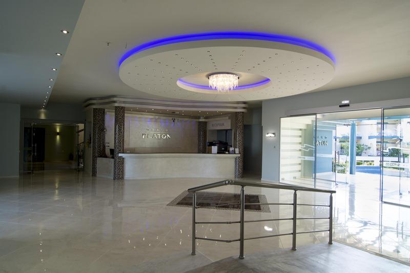 Grand Platon Hotel Olympiakí Aktí Kültér fotó