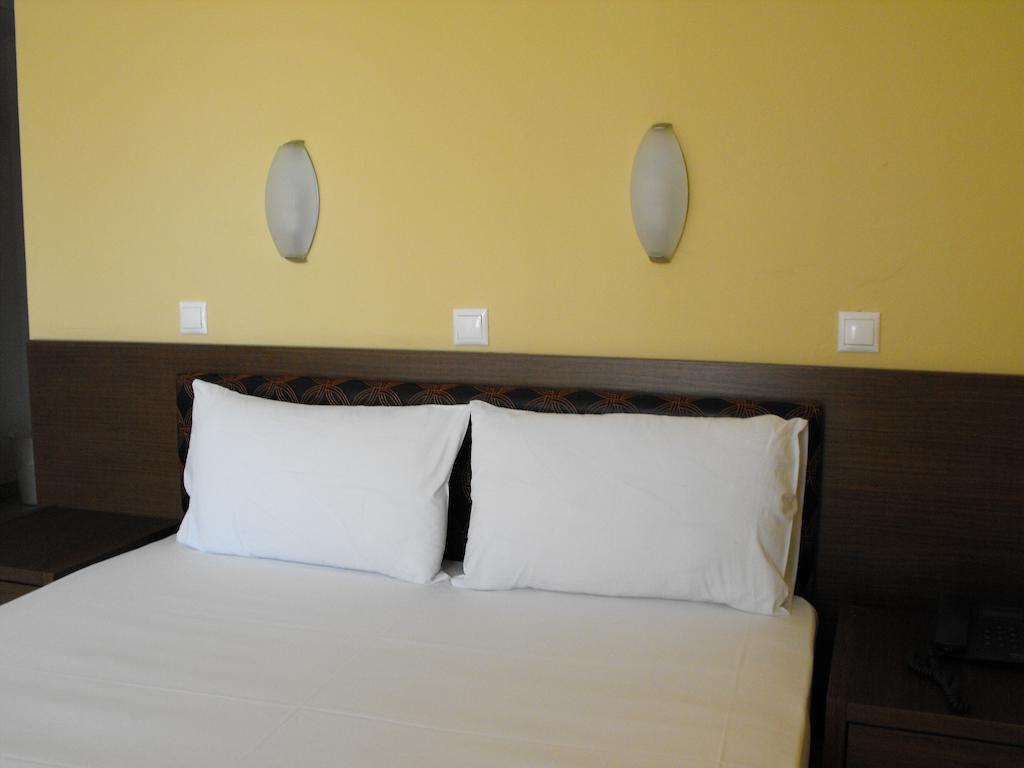 Grand Platon Hotel Olympiakí Aktí Szoba fotó